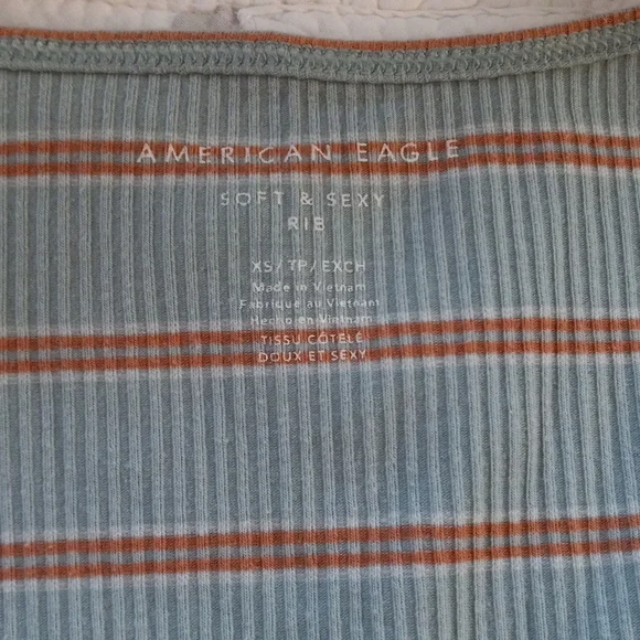 American Eagle sz XS crop top - Picture 2 of 3